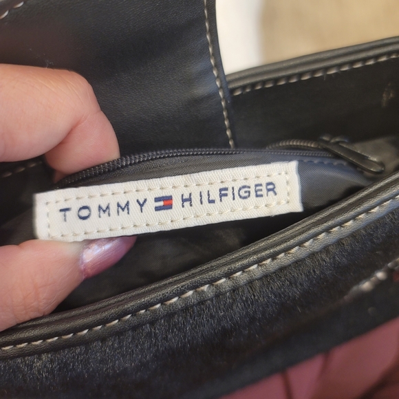 Tommy Hilfiger Vintage Style Faux Fur Shoulder Bag - Picture 9 of 12